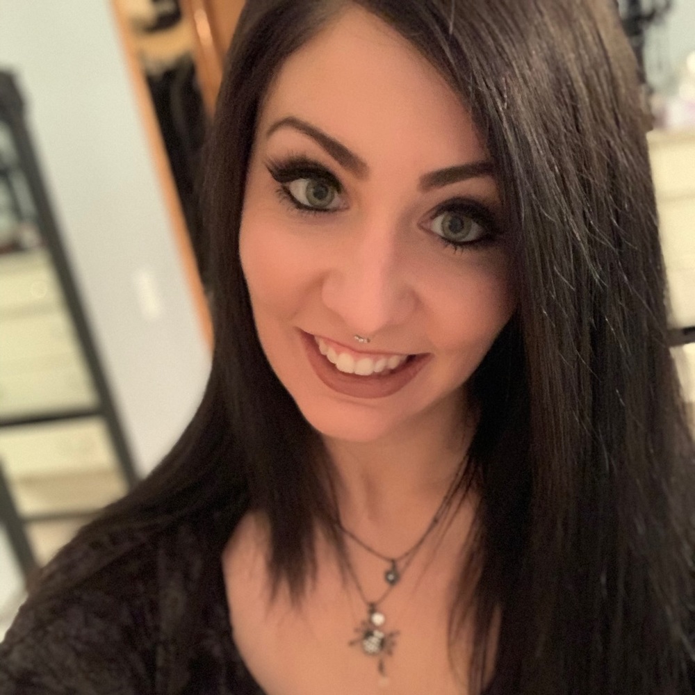 Meet your Posher, Julie